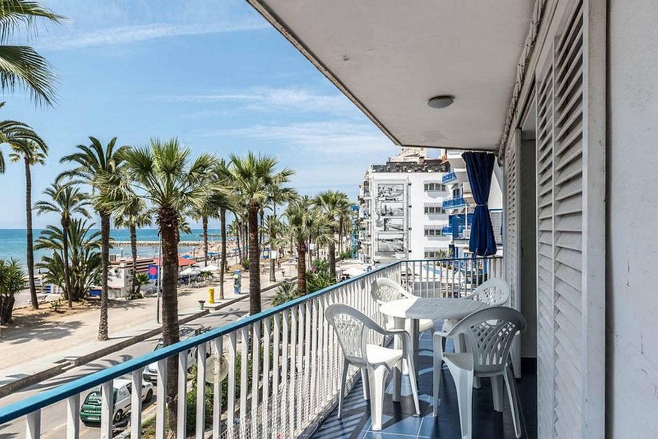 Seafront Sitges Apartment ภายนอก รูปภาพ