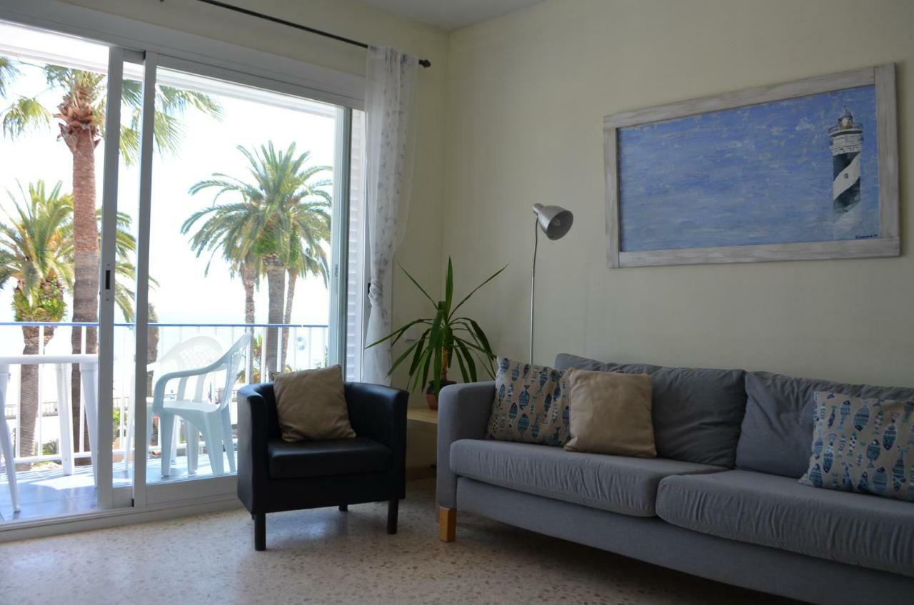 Seafront Sitges Apartment ภายนอก รูปภาพ