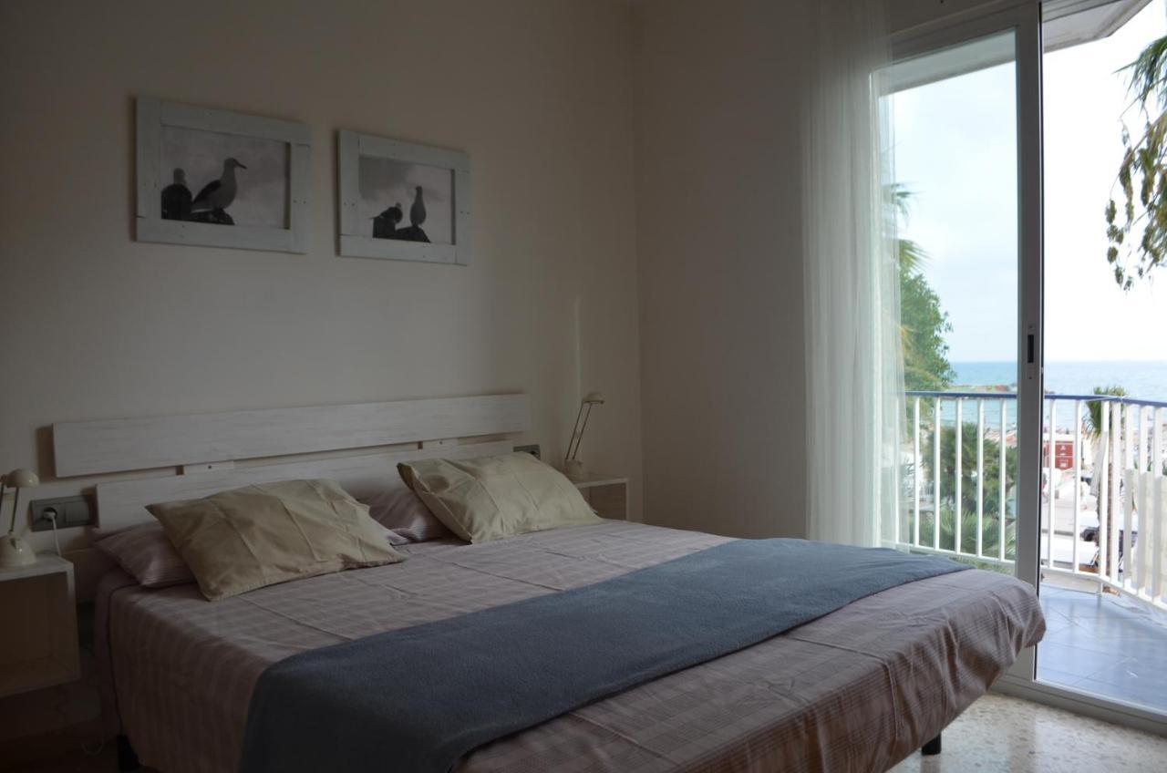 Seafront Sitges Apartment ภายนอก รูปภาพ